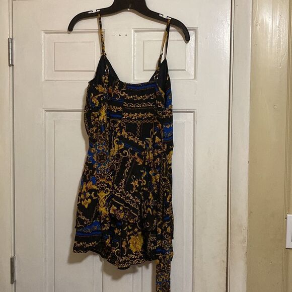 NWOT Women romper - Picture 2 of 3